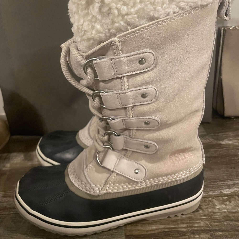 Sorel winter boots, size 6